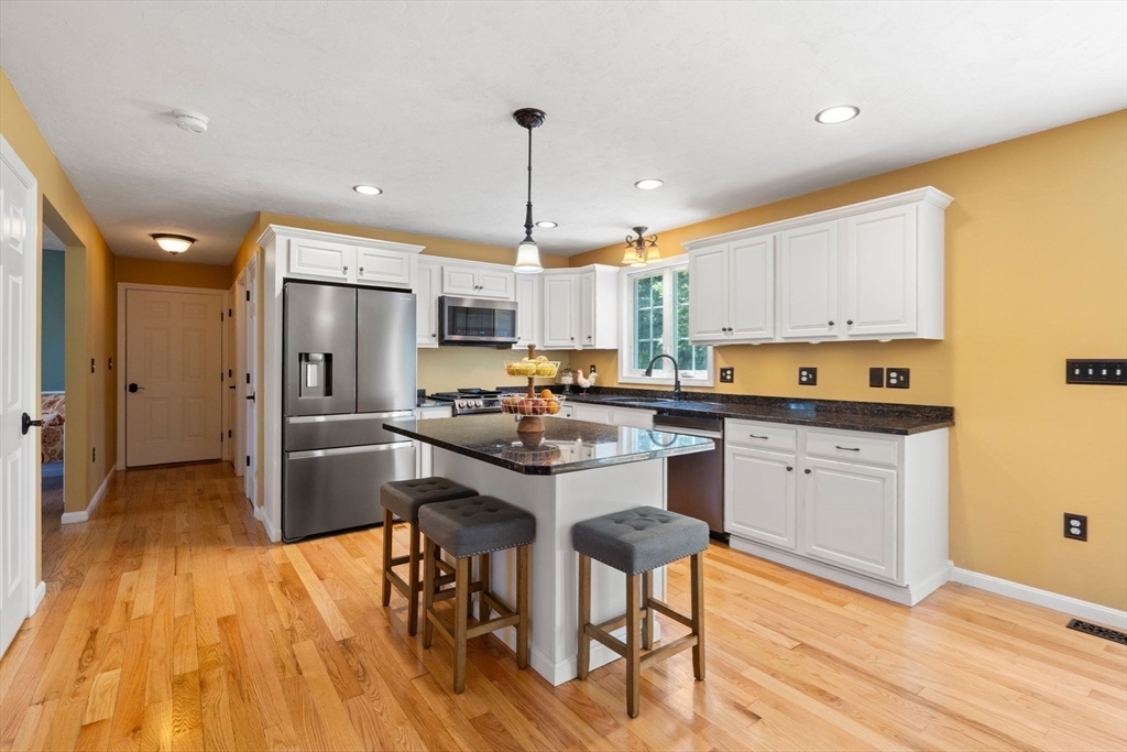9 Devol Ave
