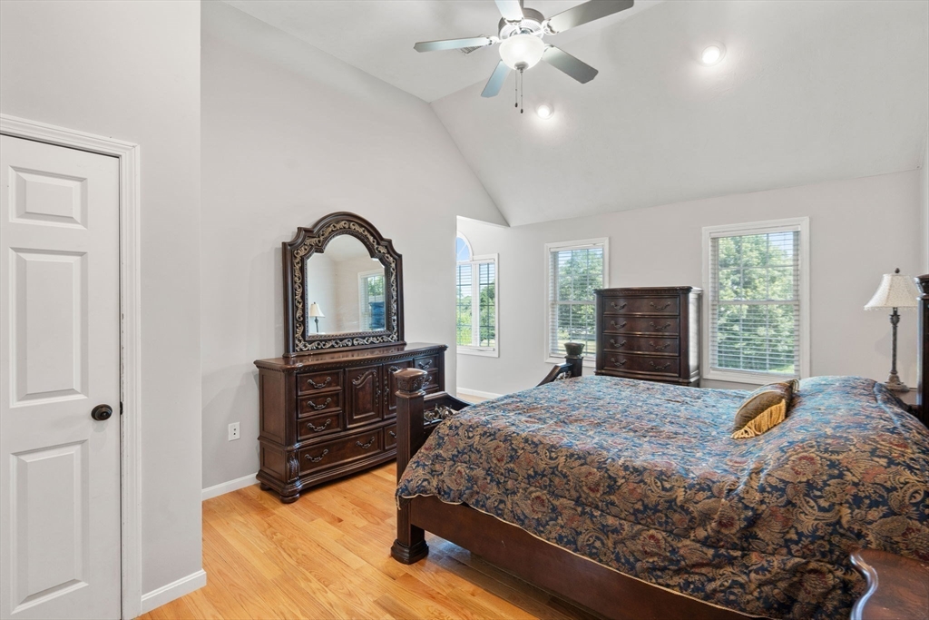 9 Devol Ave