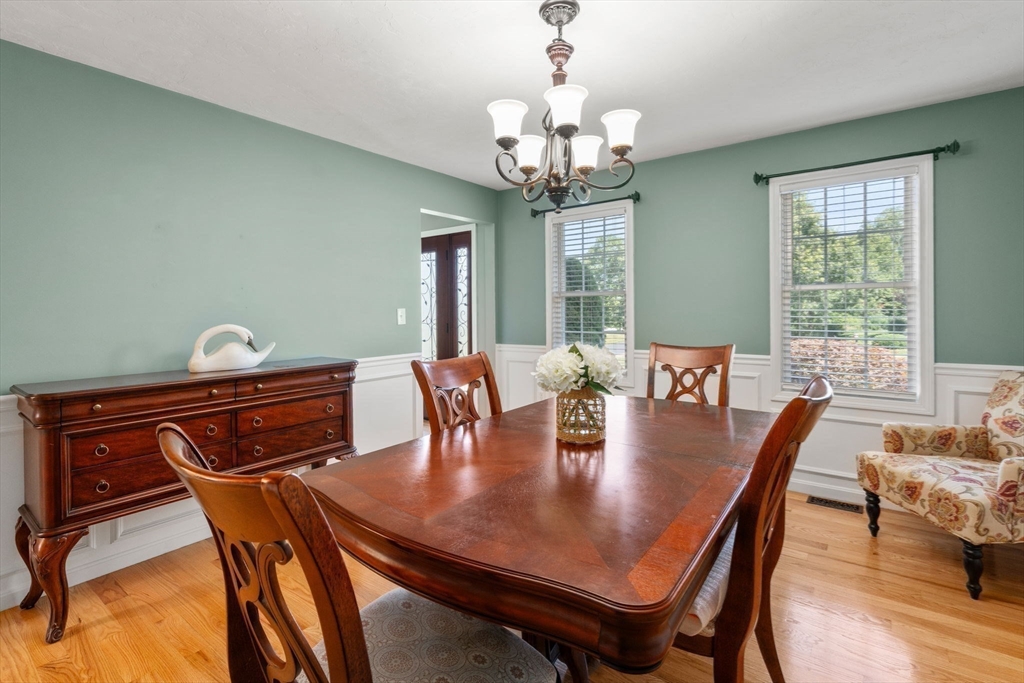 9 Devol Ave