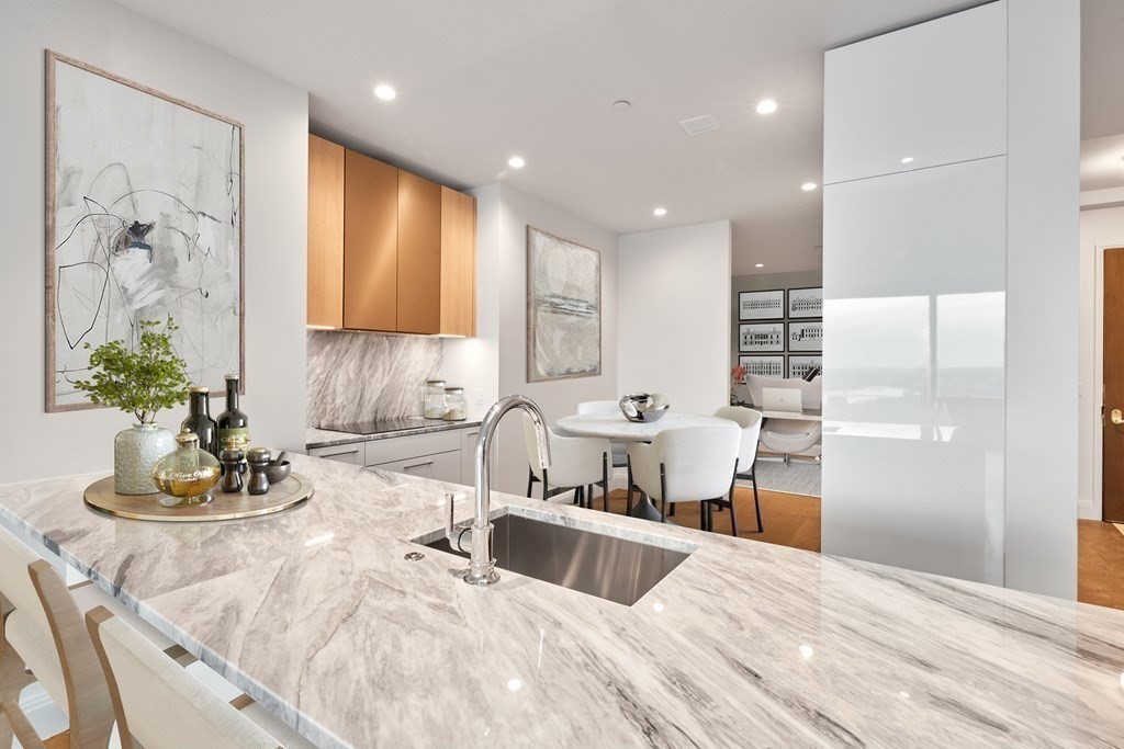 240 Devonshire Street # 4104