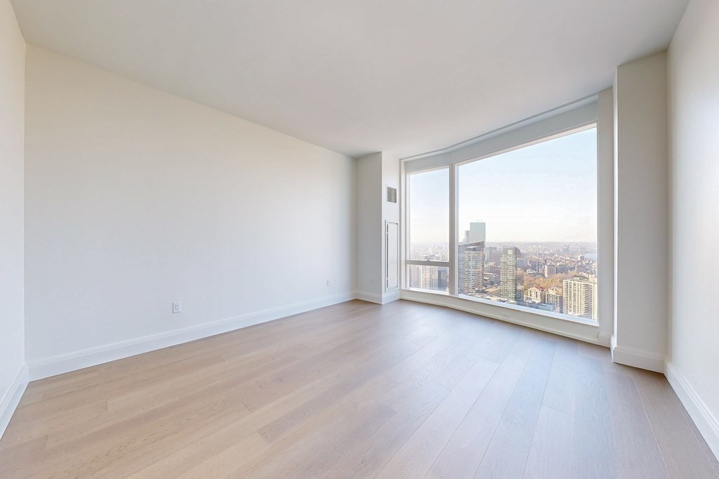 240 Devonshire Street # 4001