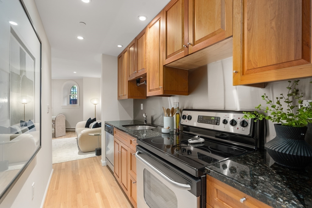 15 Marlborough St # G