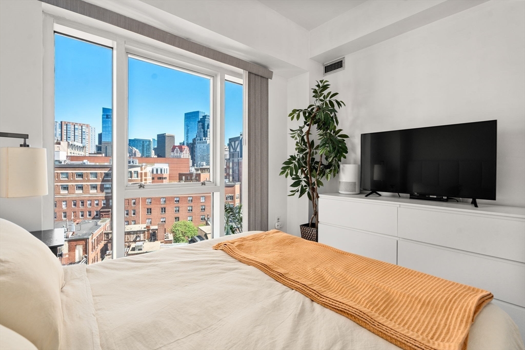 1 Nassau St # 1102