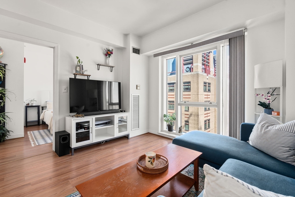 1 Nassau St # 1102