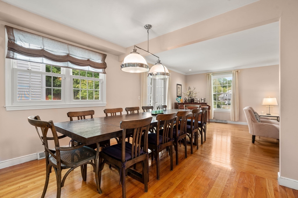 4 Cunningham Lane