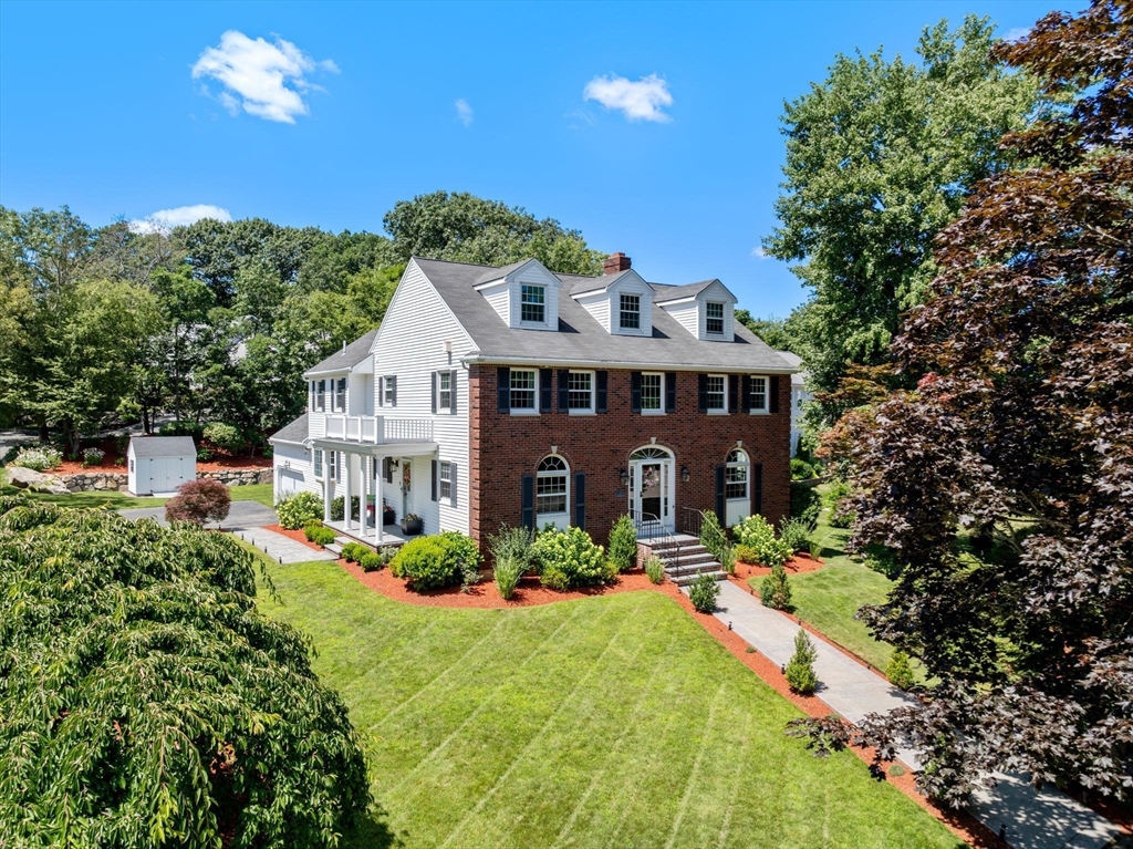 4 Cunningham Lane