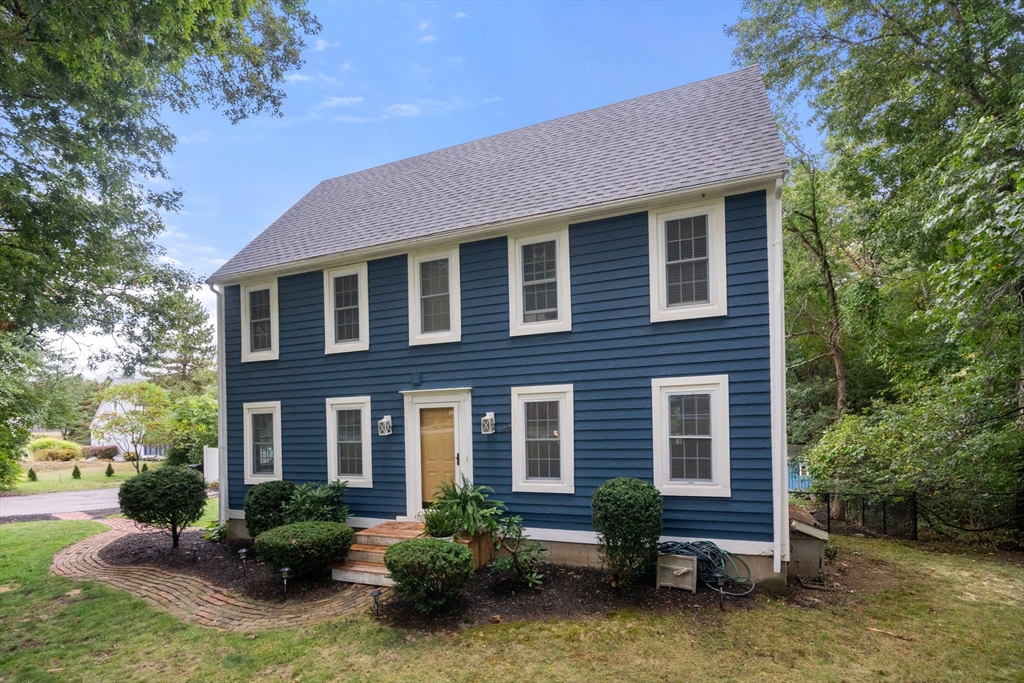 12 Old Barn Rd