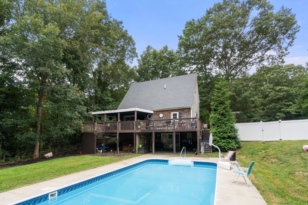 12 Old Barn Rd