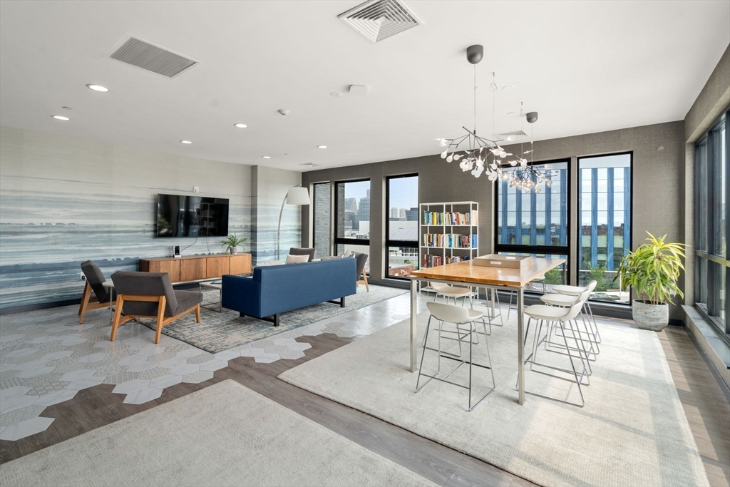 45 W 3rd St. # 428