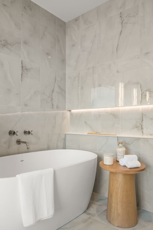 595 Albany Street PH