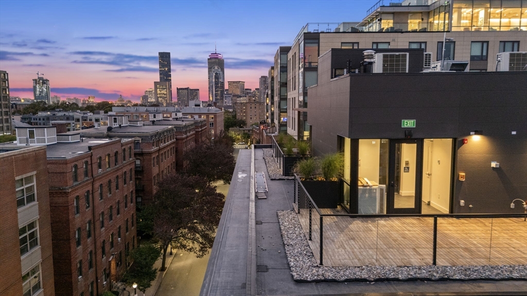 595 Albany Street PH