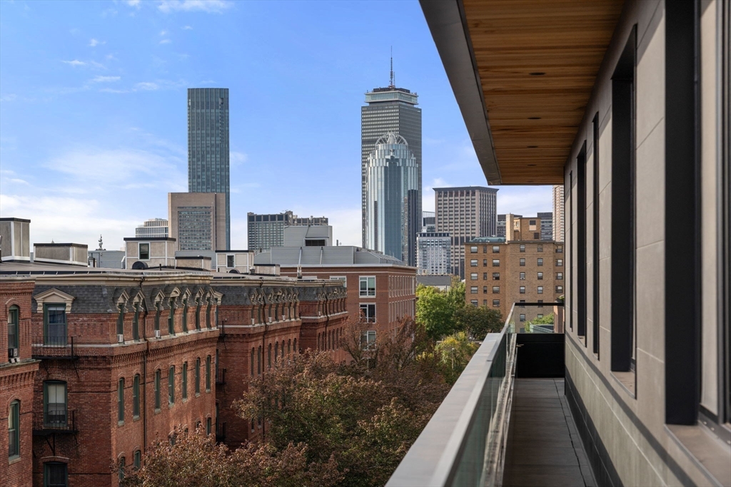 595 Albany Street PH