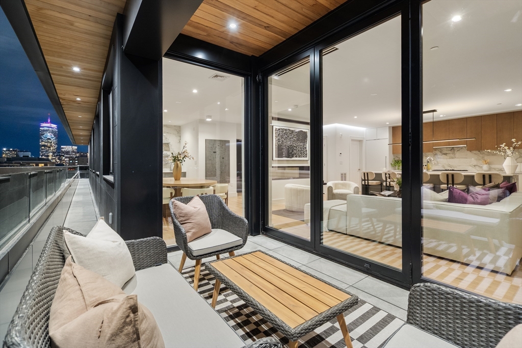 595 Albany Street PH