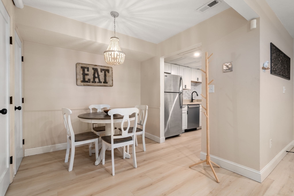 8 Kingswood Dr # D5