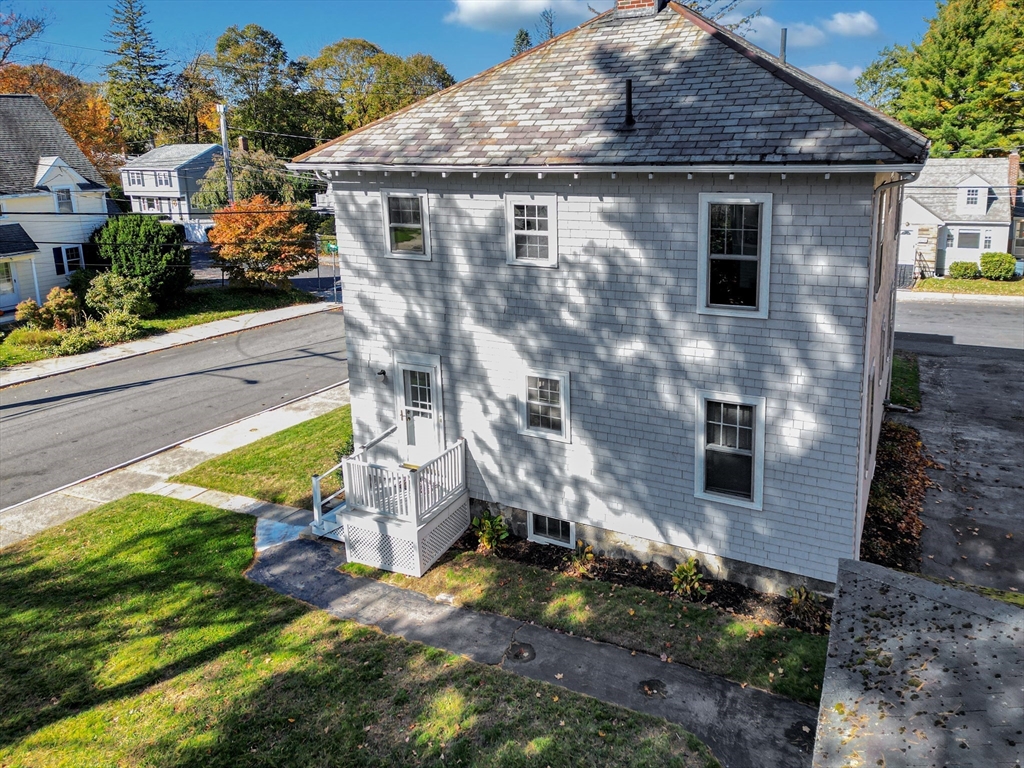 42 Summit St