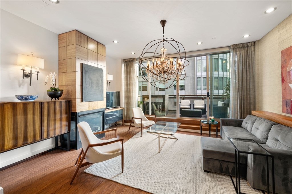 88 Kingston Street # 7C Unit: PH-7C