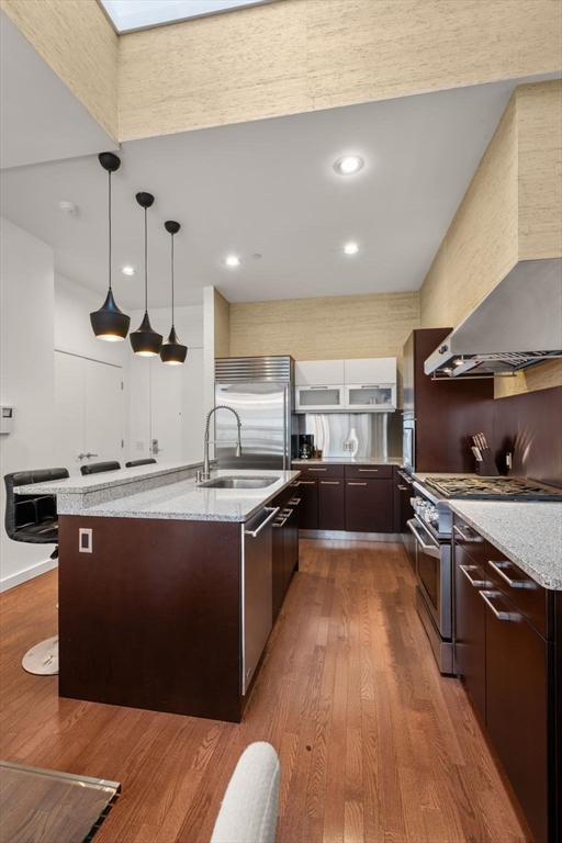 88 Kingston Street # 7C Unit: PH-7C