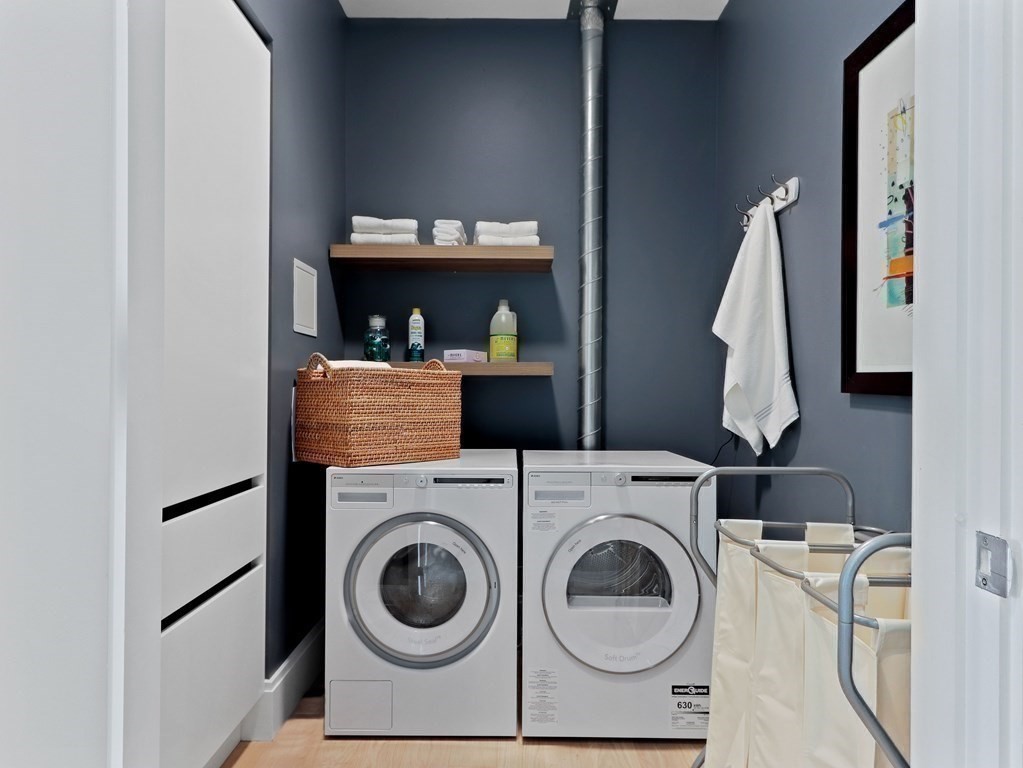 380 Harrison Ave Unit: 14-E