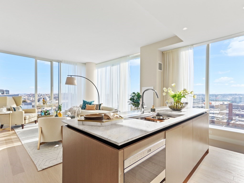 380 Harrison Ave Unit: 14-E