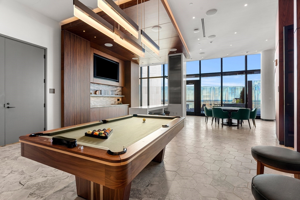 682 Atlantic Ave # 49H