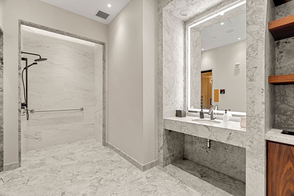 682 Atlantic Ave # 49H