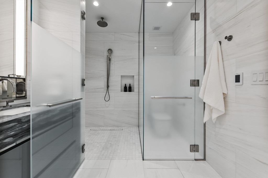 682 Atlantic Ave # 49H