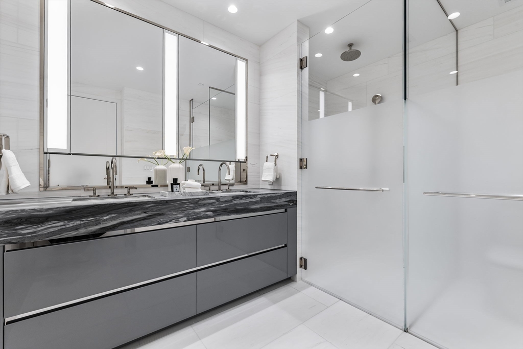 682 Atlantic Ave # 49H