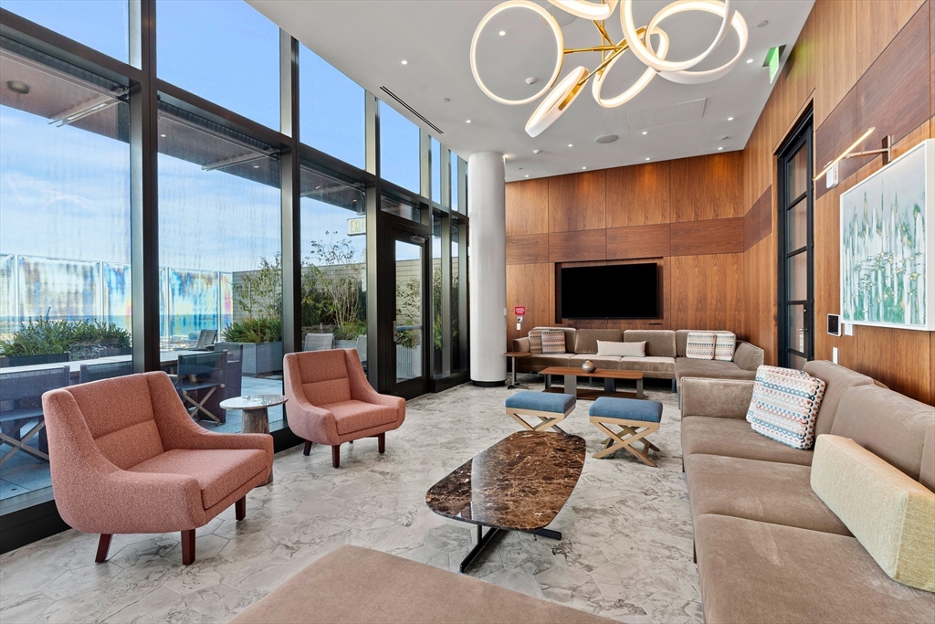 682 Atlantic Ave # 49H