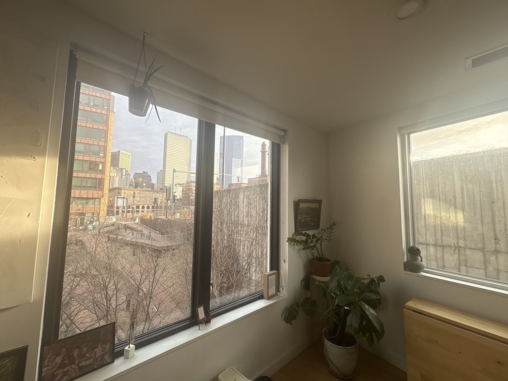 88 Hudson St # 303