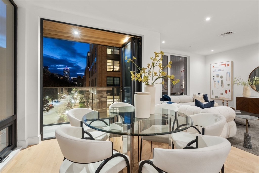 595 Albany Street # 302