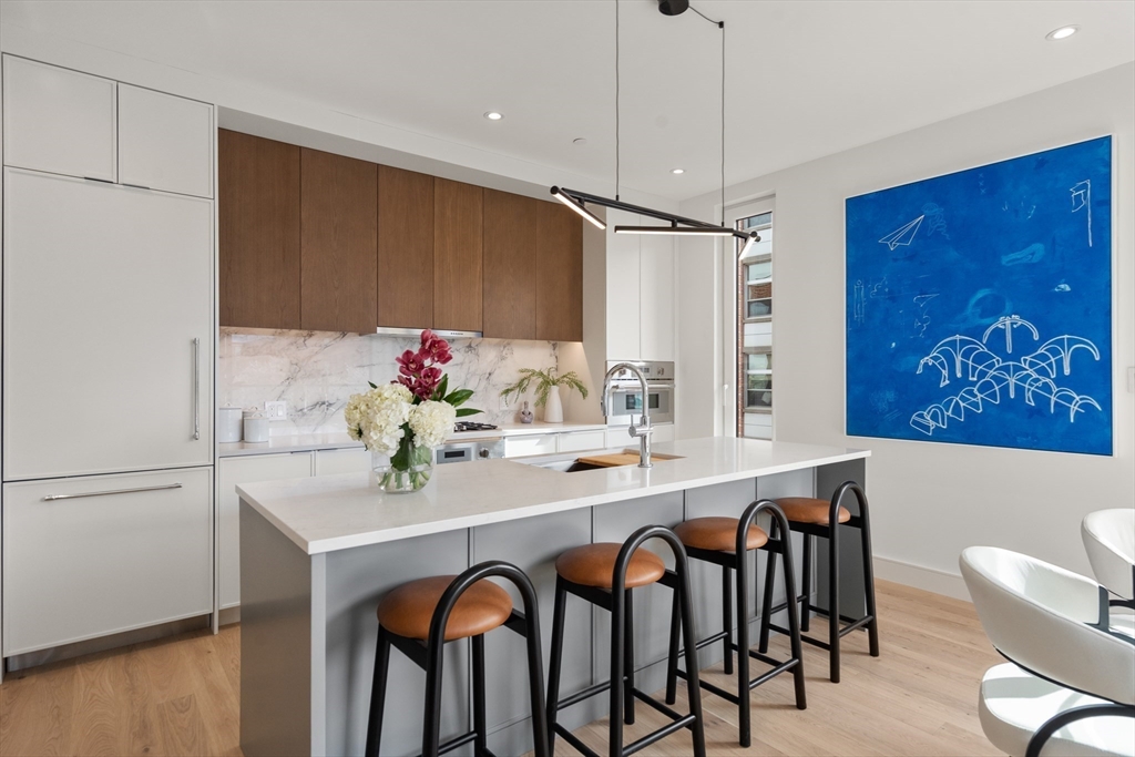 595 Albany Street # 302