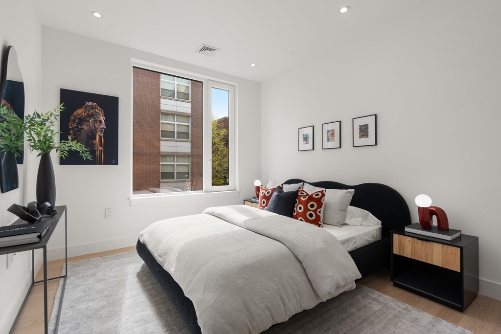 595 Albany Street # 302