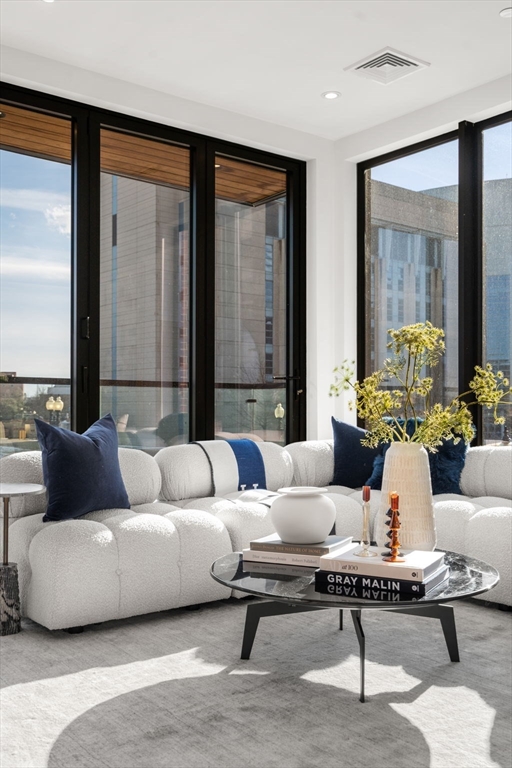 595 Albany Street # 201