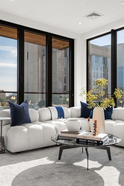 595 Albany Street # 501