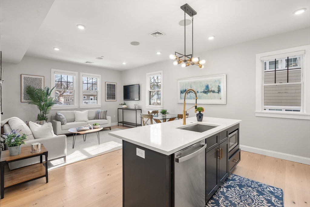 375 Hyde Park Avenue # 3