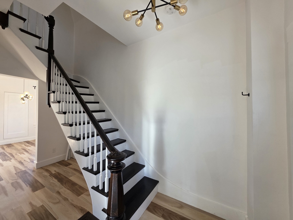 84 Dudley St