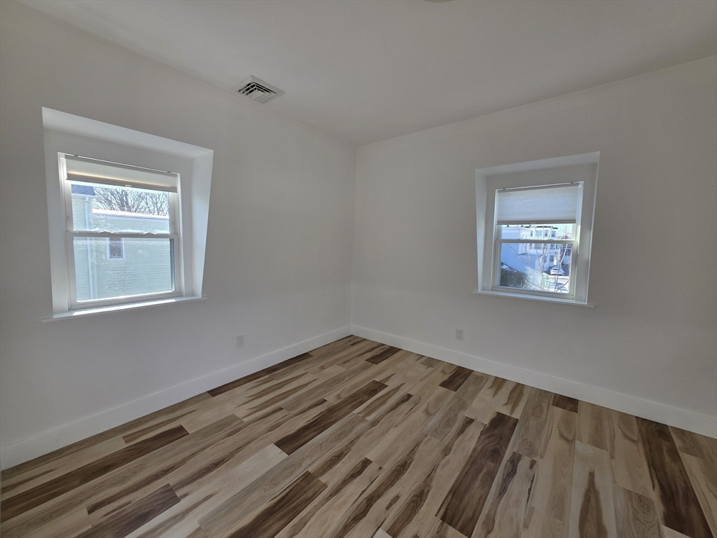 84 Dudley St