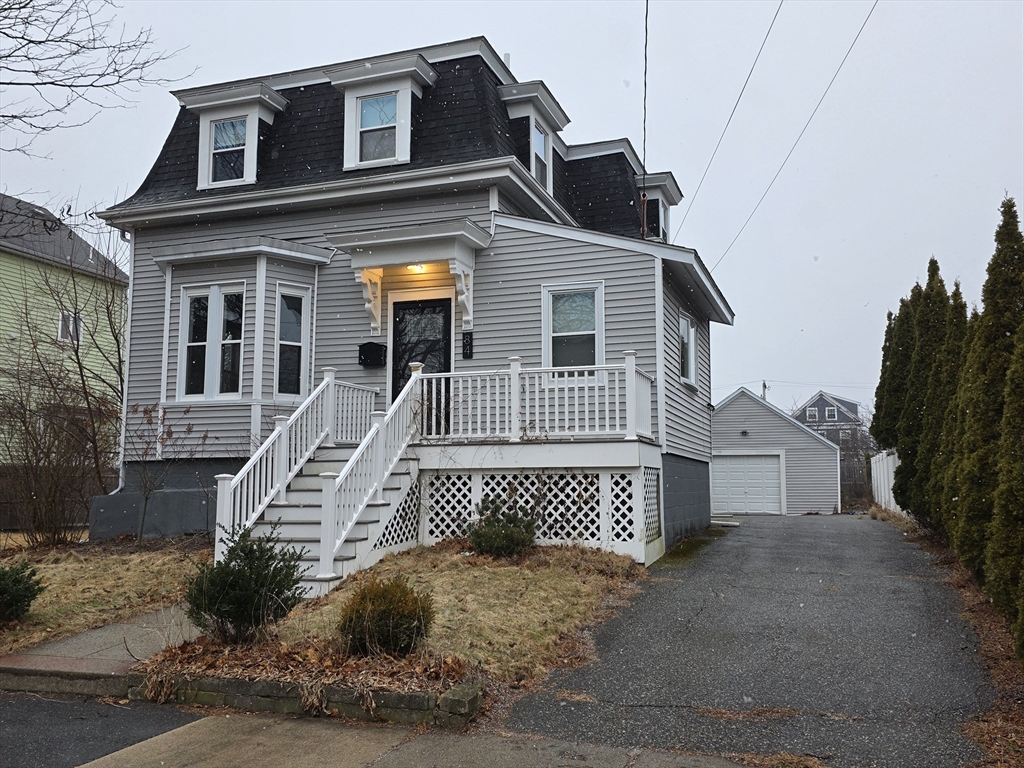 84 Dudley St