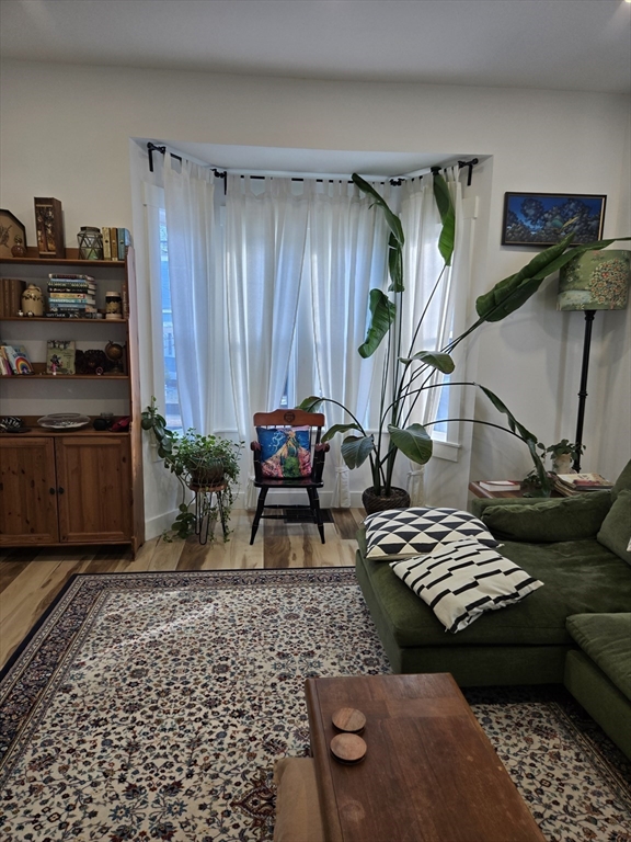84 Dudley St
