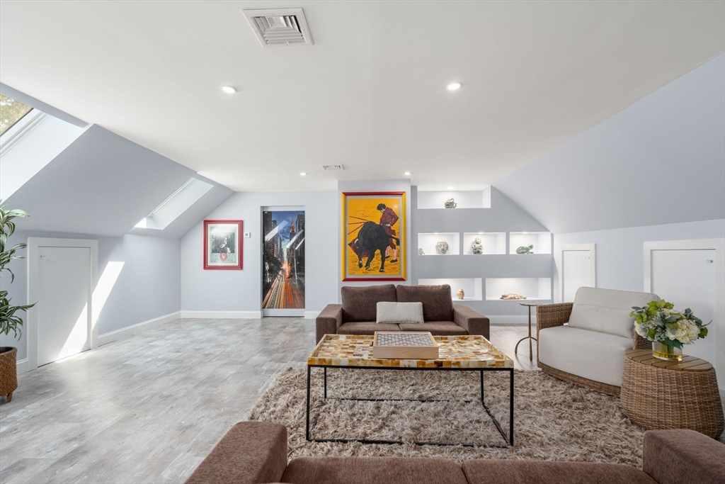 28 Tyler Rd