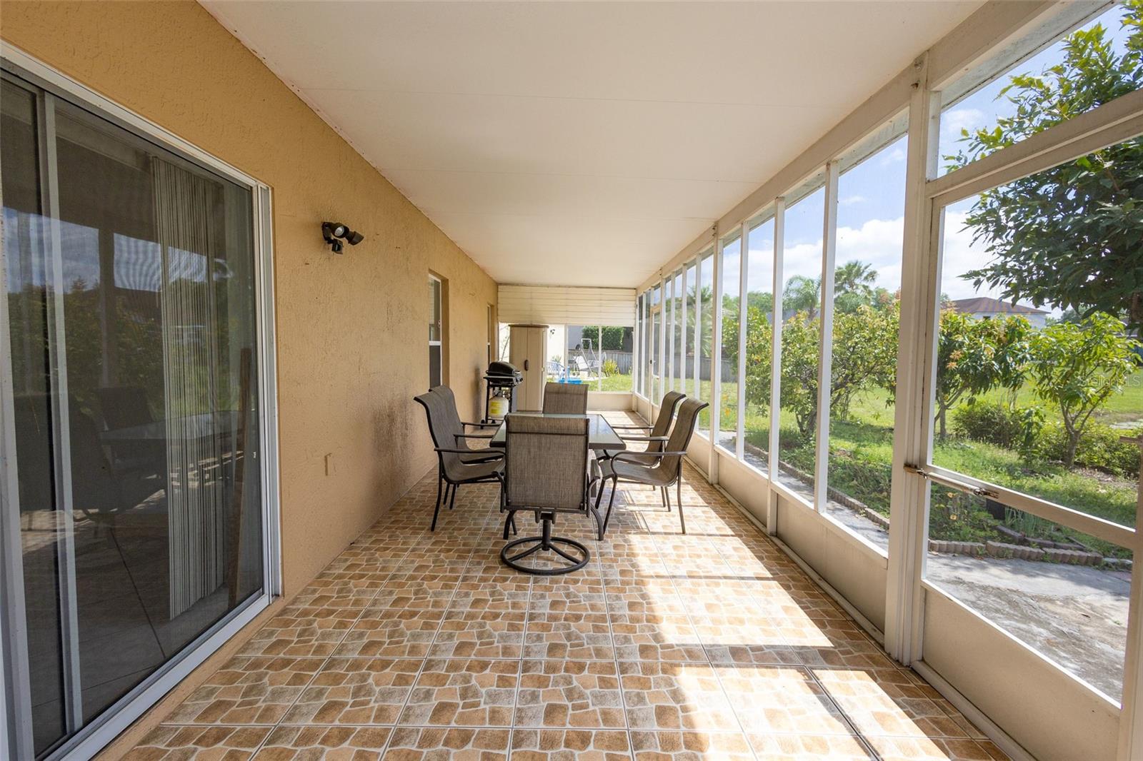 11266 MOONSHINE CREEK CIR