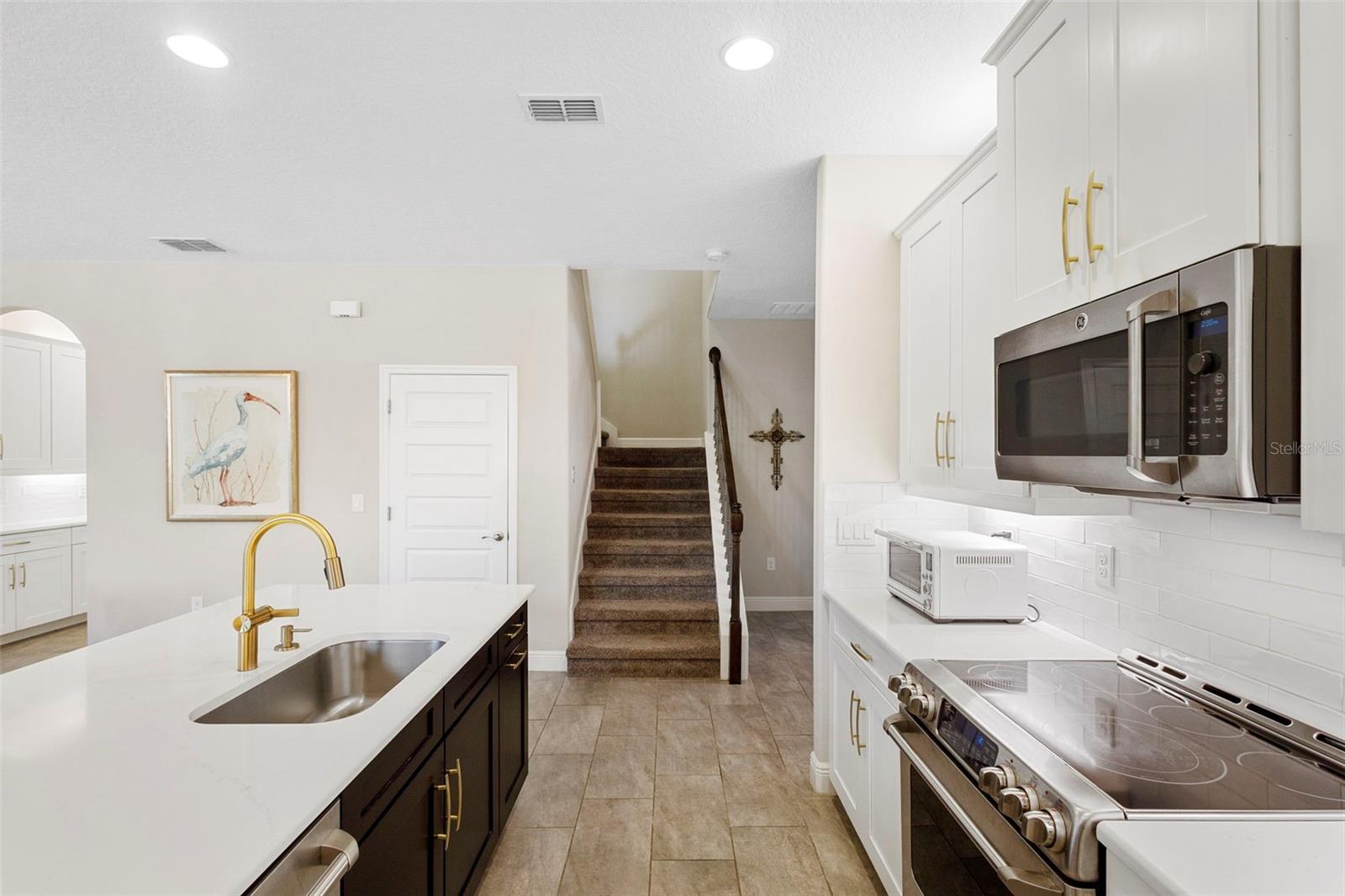 8643 BAYVIEW CROSSING DR