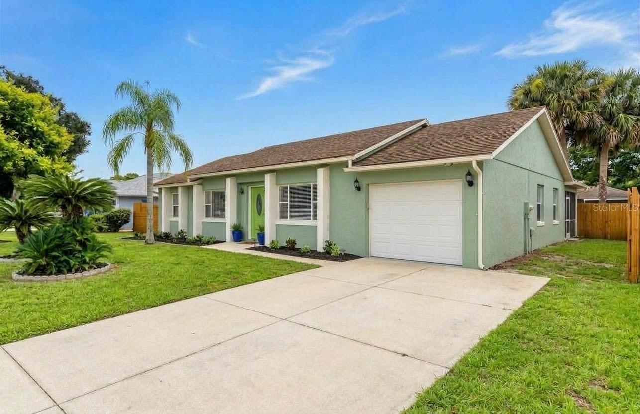 1379 DANDELION DR