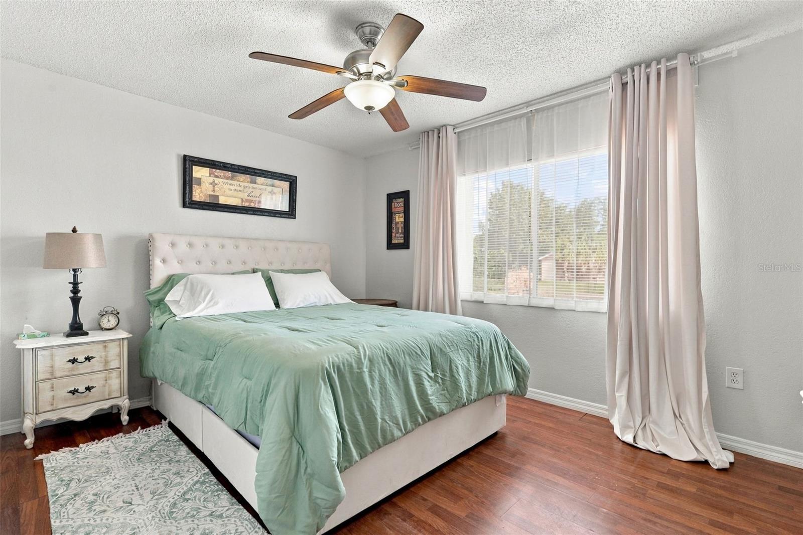 1379 DANDELION DR