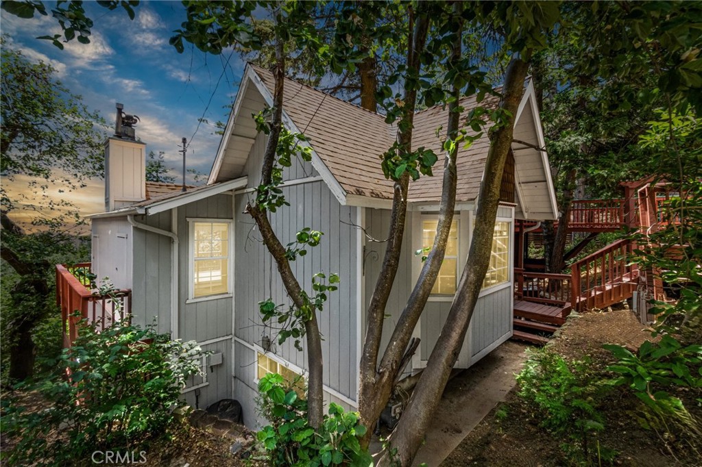 779 W Victoria Court