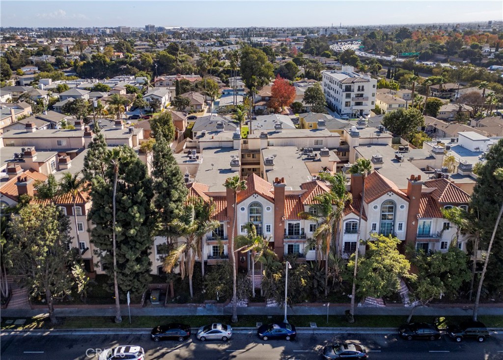 7120 La Tijera Boulevard C101