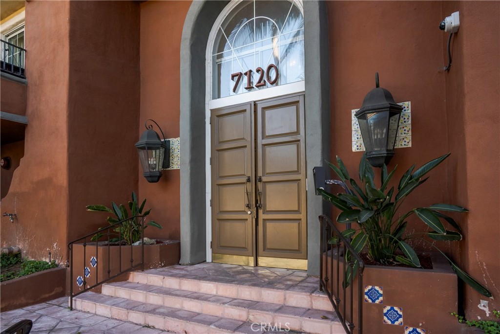 7120 La Tijera Boulevard C101