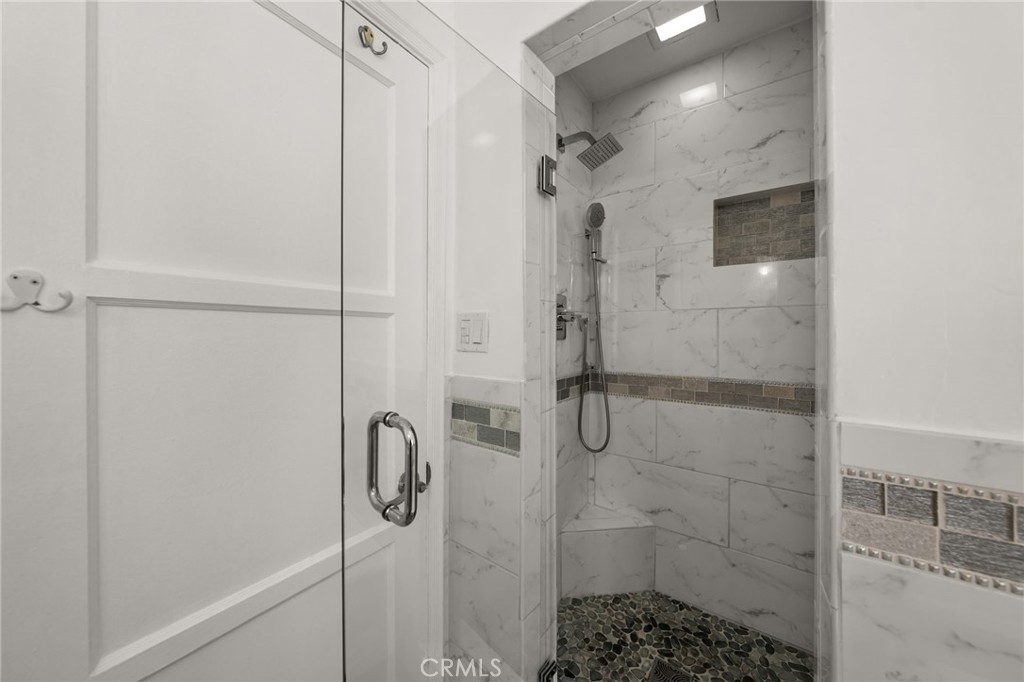 3444 S Sycamore Avenue