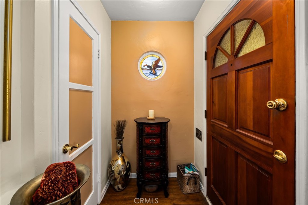 3444 S Sycamore Avenue