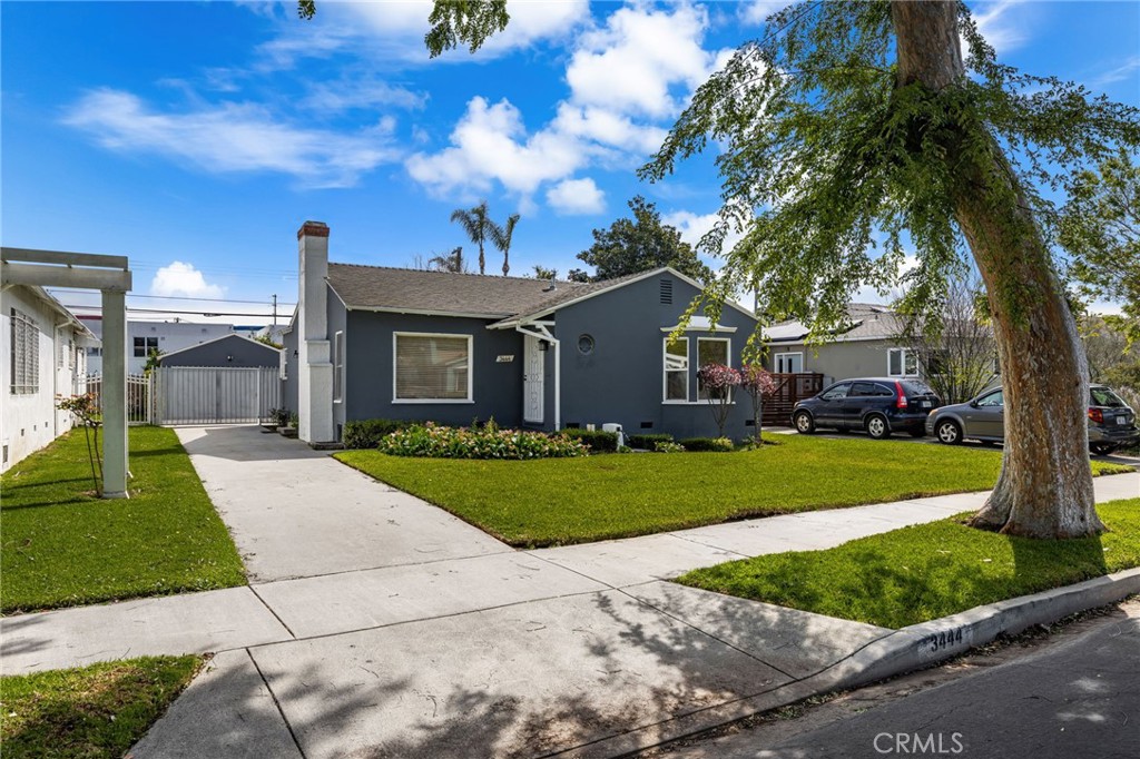 3444 S Sycamore Avenue